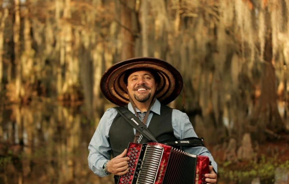 Terrance simien and the zydeco experience big